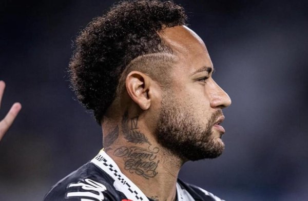 嘉正网  罗马诺：内马尔几个月前曾被经纪人推荐给国米